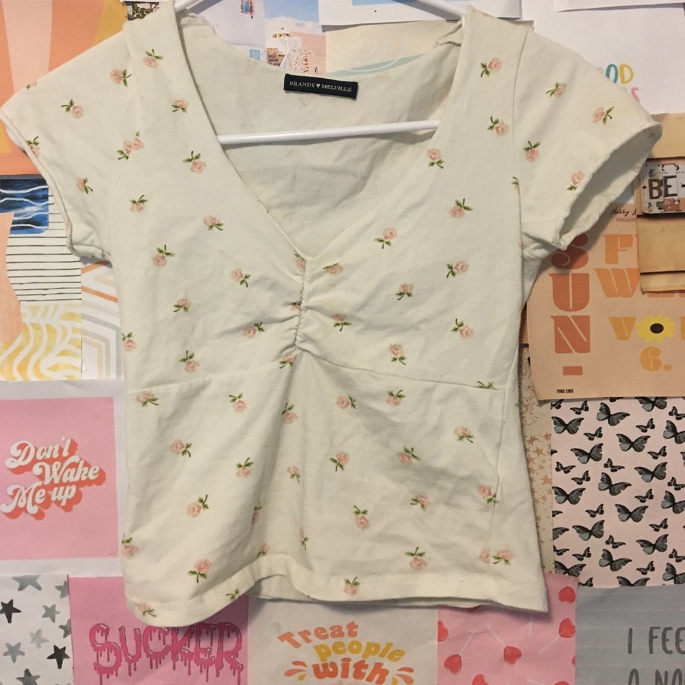 Brandy Melville shirt